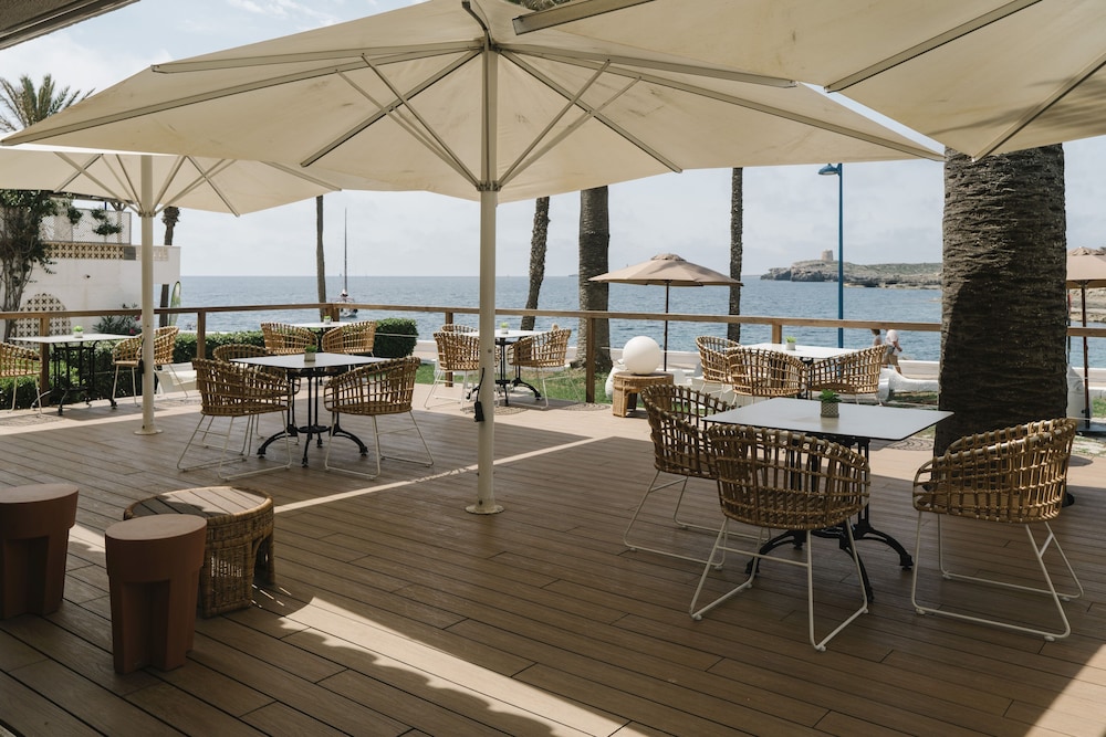 AluaSoul Menorca Hotel - Adults Only — Restaurant & bars in S'Algar, Balearic Islands