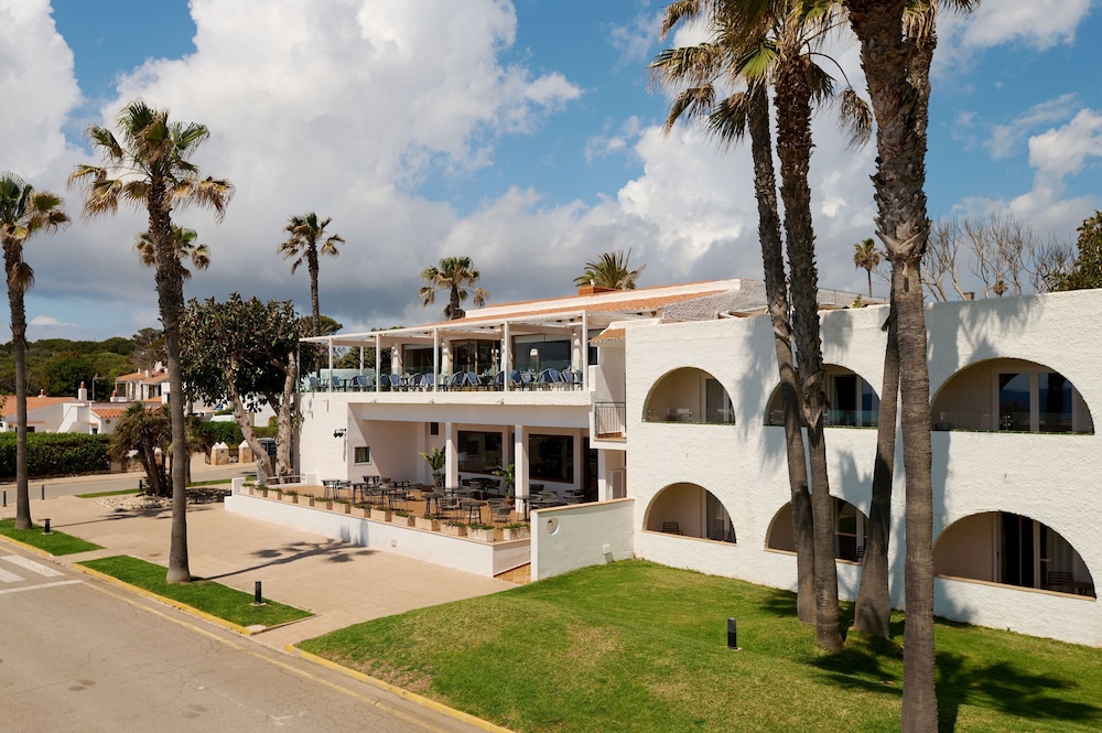 AluaSoul Menorca Hotel - Adults Only — Hotel building in S'Algar, Balearic Islands