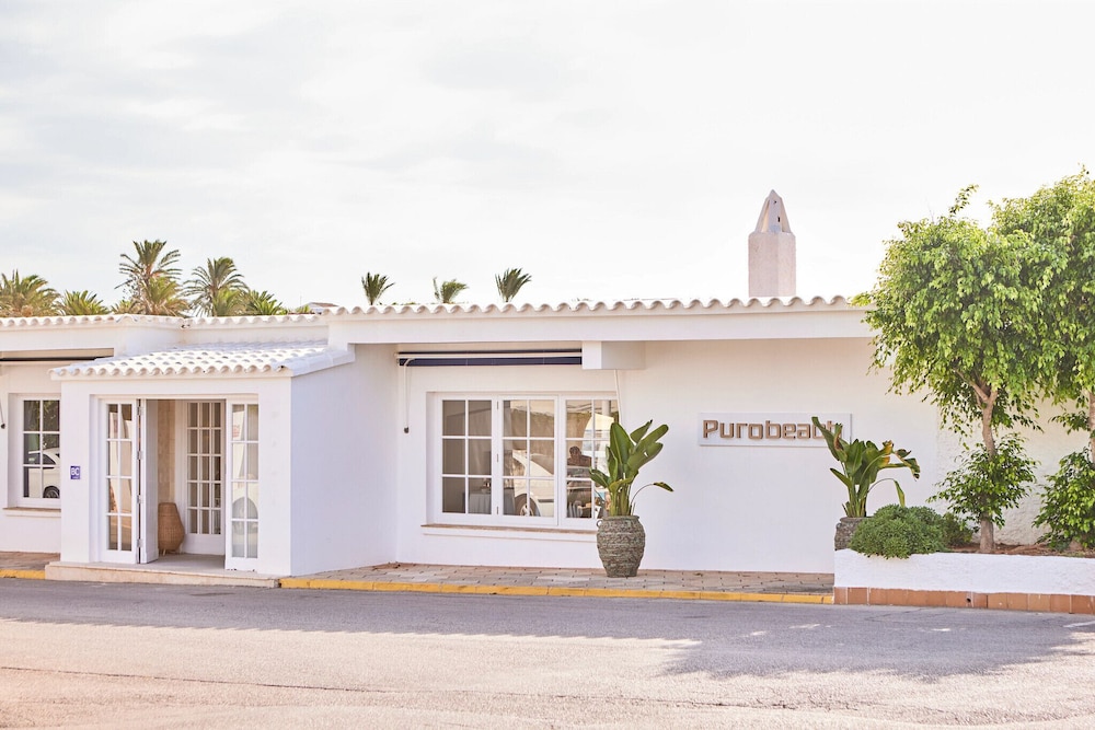 AluaSoul Menorca Hotel - Adults Only — Hotel building in S'Algar, Balearic Islands
