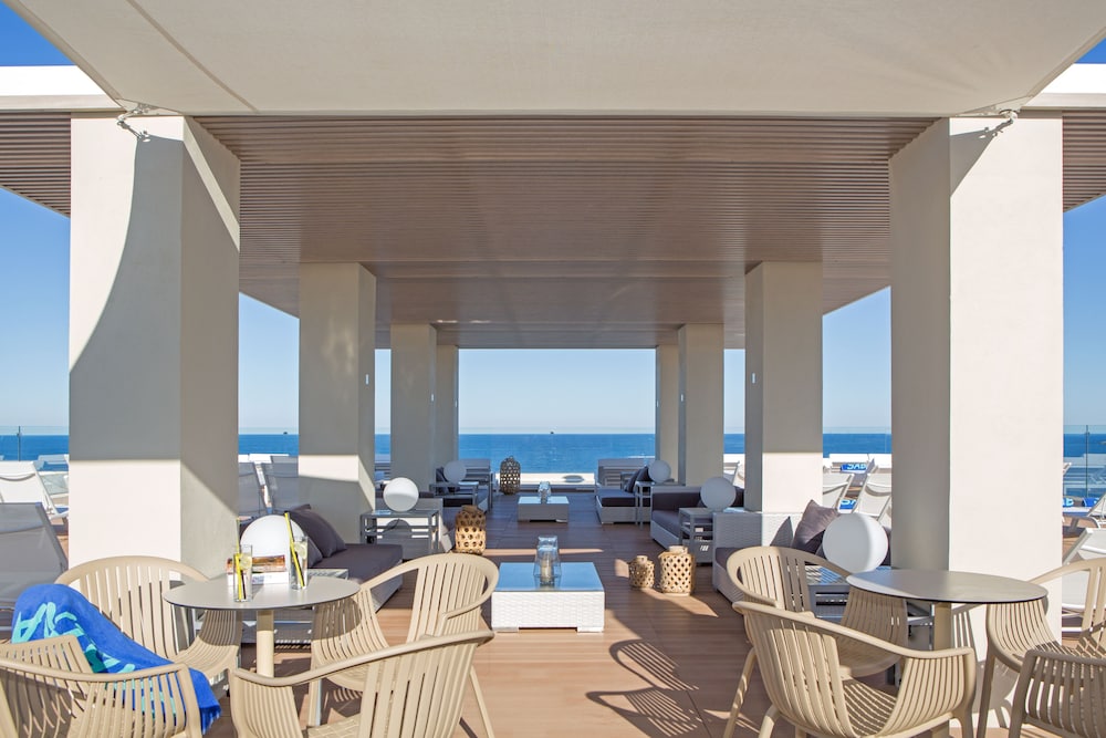 Hotel Sabina & Suites — Restaurant & bars in Cala Millor, Balearic Islands