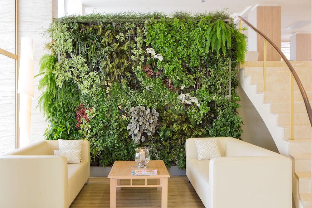 Hotel Sabina & Suites — Hotel building in Cala Millor, Balearic Islands