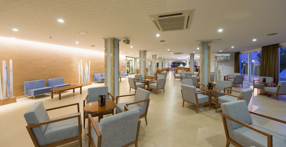 Hotel Gran Sol Ibiza — Restaurant & bars in San Antonio, Balearic Islands
