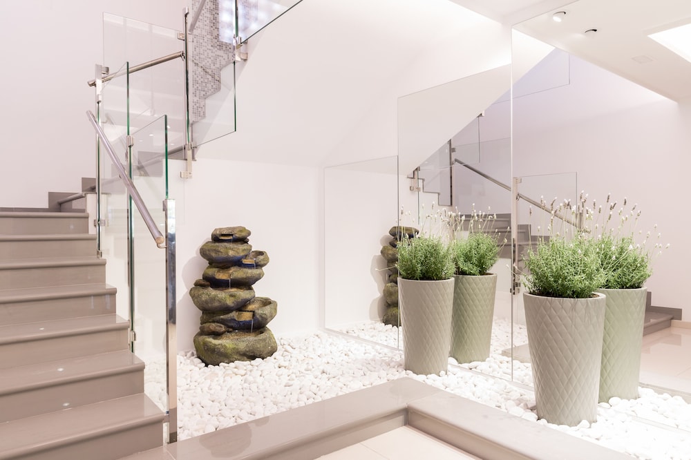 Hotel Gran Sol Ibiza — Hotel building in San Antonio, Balearic Islands