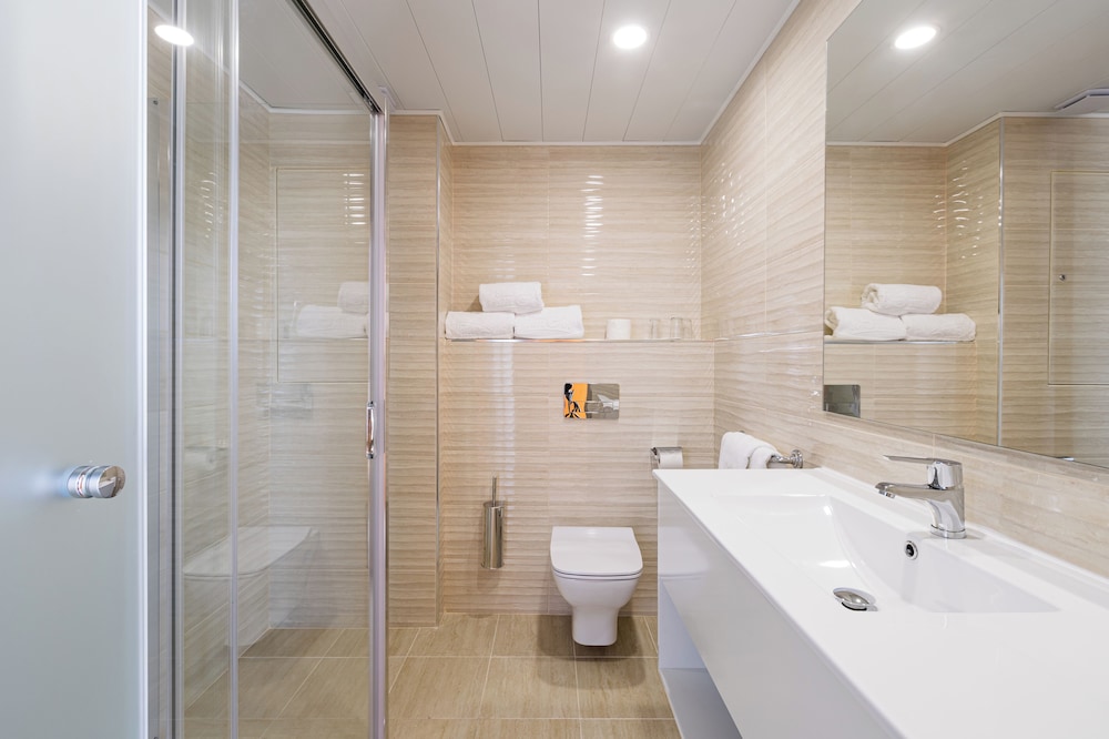 Hotel Gran Sol Ibiza — Hotel rooms in San Antonio, Balearic Islands
