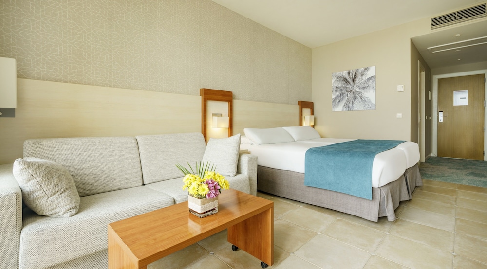Hotel ILUNION Fuengirola — Hotel rooms in Fuengirola, Andalusia
