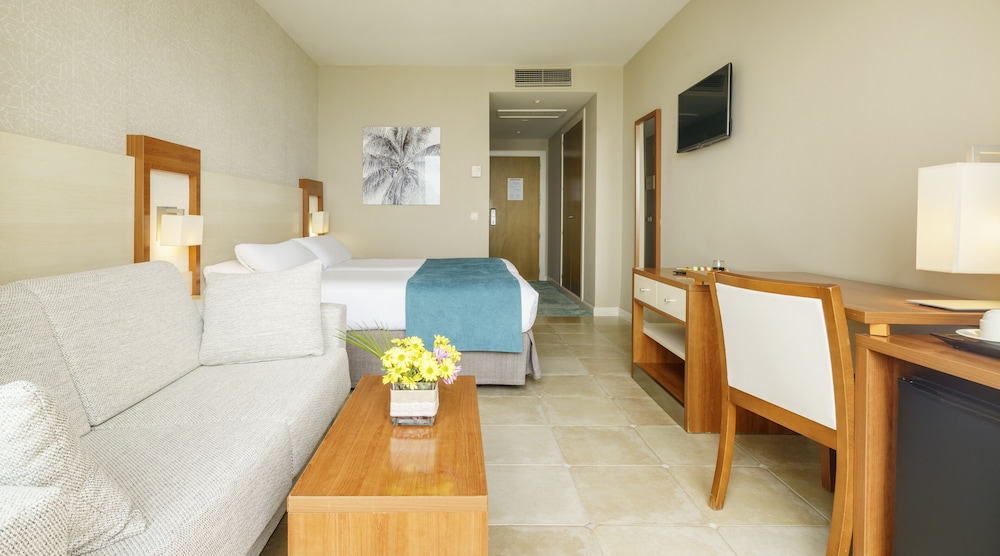 Hotel ILUNION Fuengirola — Hotel rooms in Fuengirola, Andalusia