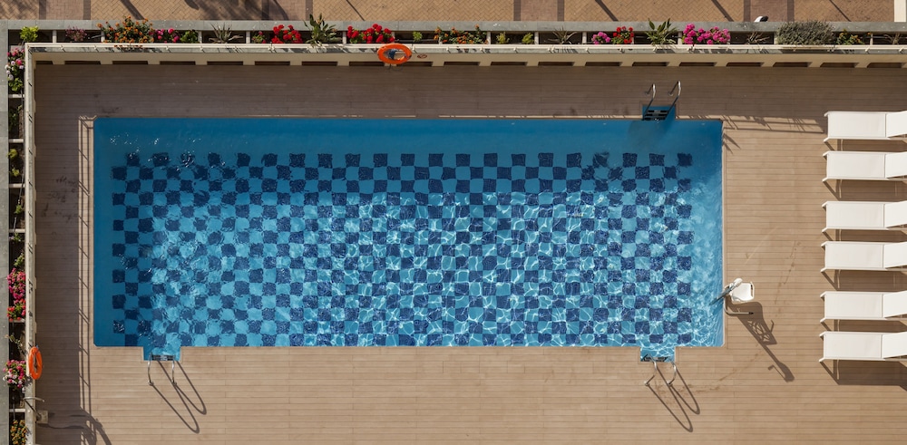 Hotel ILUNION Fuengirola — Swimming pool in Fuengirola, Andalusia