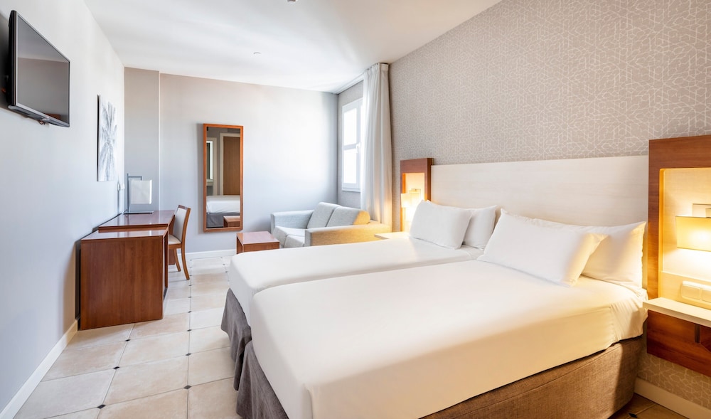 Hotel ILUNION Fuengirola — Hotel rooms in Fuengirola, Andalusia