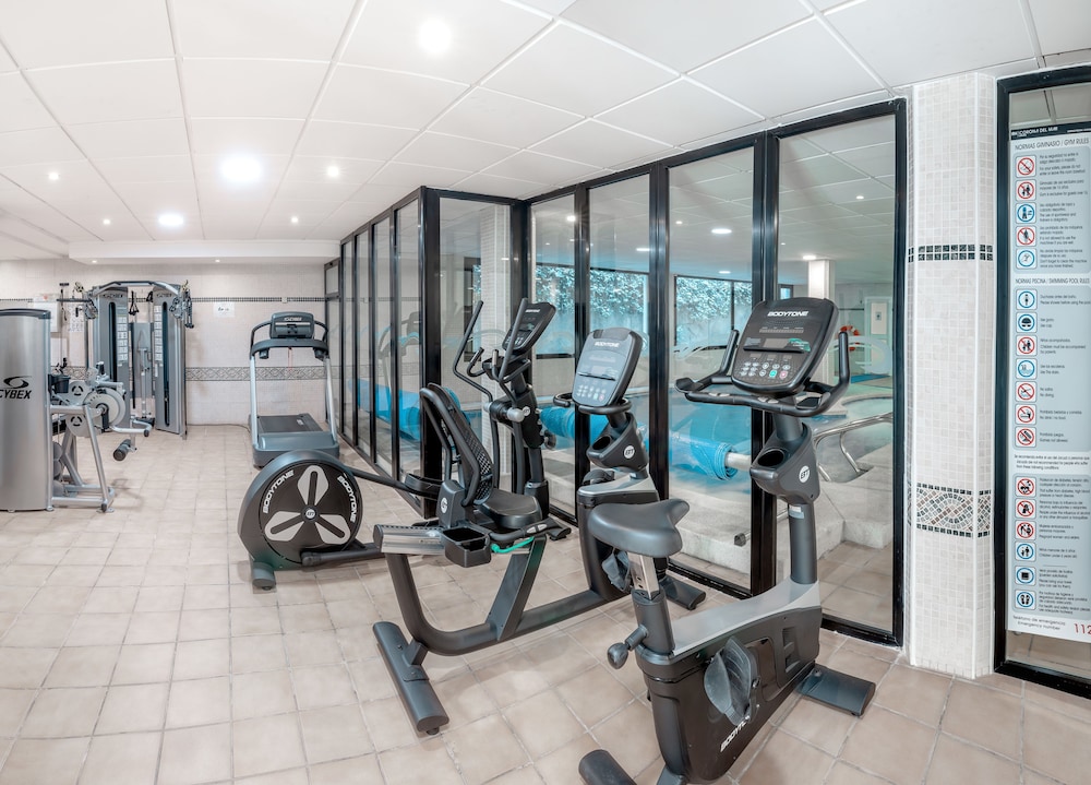 Hotel RH Corona del Mar By Hoteles RH — Sports & recreation in Benidorm, Valencian Community