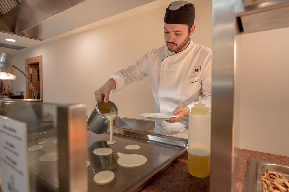 Hotel RH Corona del Mar By Hoteles RH — Restaurant & bars in Benidorm, Valencian Community