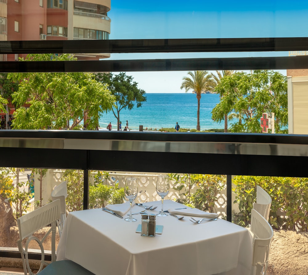 Hotel RH Corona del Mar By Hoteles RH — Restaurant & bars in Benidorm, Valencian Community
