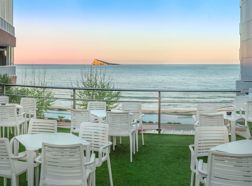 Hotel RH Corona del Mar By Hoteles RH — Restaurant & bars in Benidorm, Valencian Community