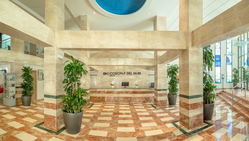 Hotel RH Corona del Mar By Hoteles RH — Hotel building in Benidorm, Valencian Community