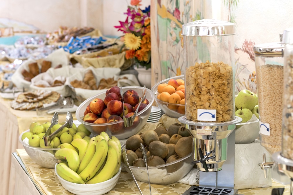 Colonna Beach Hotel Marinella — Restaurant & bars in Golfo Aranci, Sardinia