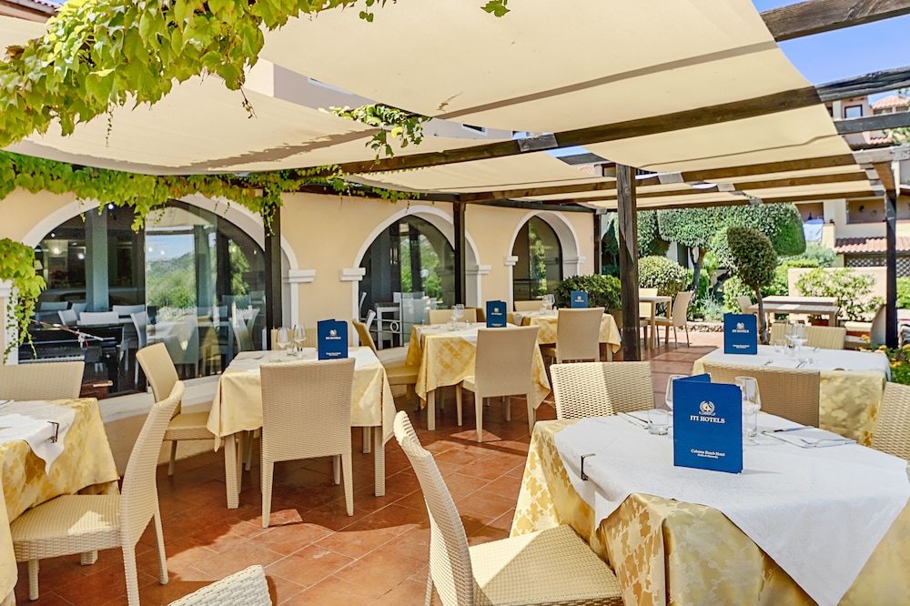 Colonna Beach Hotel Marinella — Restaurant & bars in Golfo Aranci, Sardinia