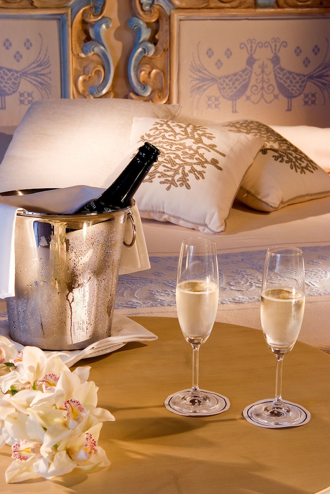 COLONNA RESORT, a Colonna Luxury Beach Hotel, Porto Cervo — Hotel rooms in Arzachena, Sardinia