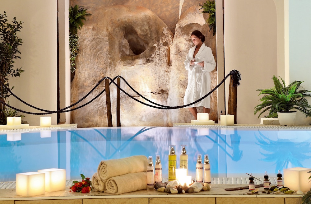 COLONNA RESORT, a Colonna Luxury Beach Hotel, Porto Cervo — Spa in Arzachena, Sardinia