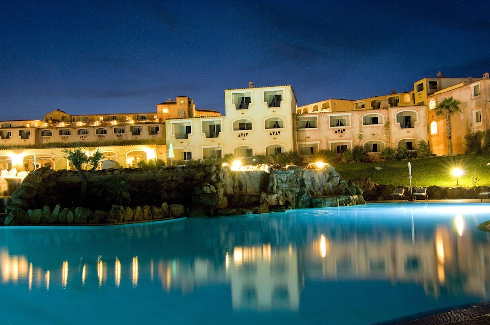 COLONNA RESORT, a Colonna Luxury Beach Hotel, Porto Cervo — Hotel building in Arzachena, Sardinia