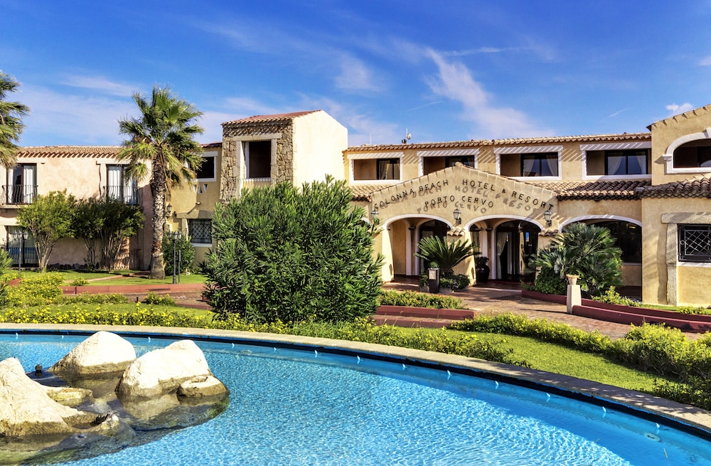 COLONNA RESORT, a Colonna Luxury Beach Hotel, Porto Cervo — Hotel building in Arzachena, Sardinia