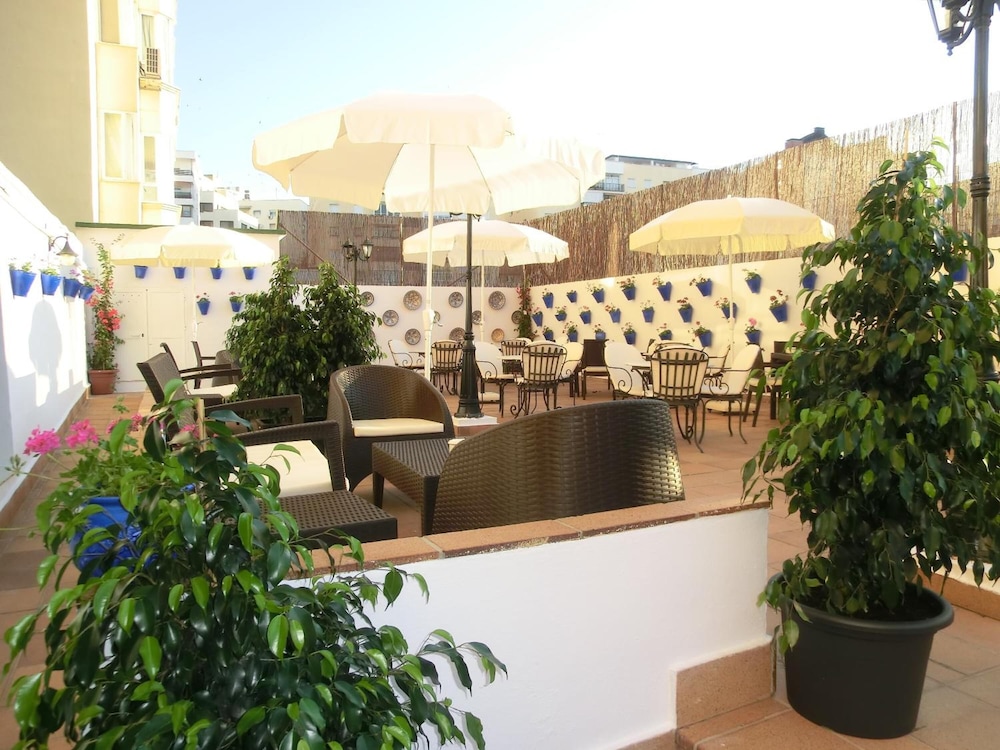 Hotel El Faro Marbella — Restaurant & bars in Marbella, Andalusia