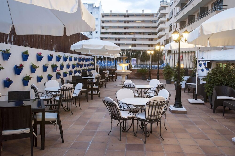 Hotel El Faro Marbella — Restaurant & bars in Marbella, Andalusia