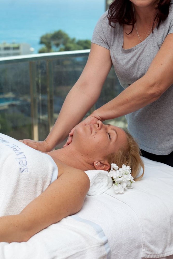 Gran Hotel Bali — Spa in Benidorm, Valencian Community
