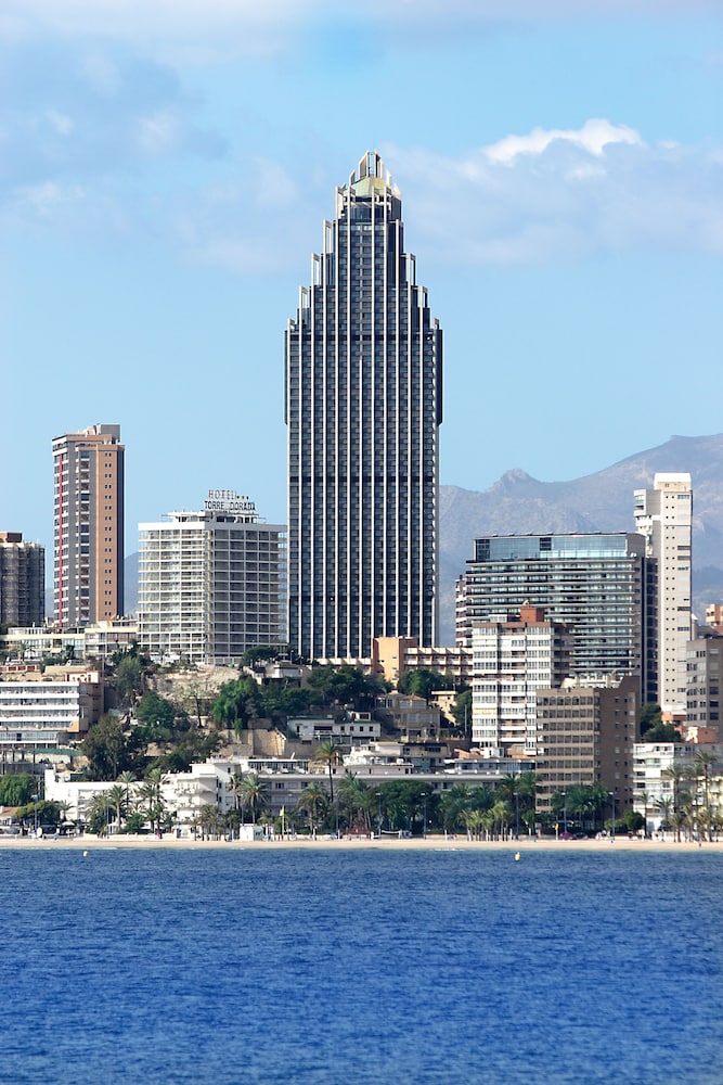 Gran Hotel Bali — Hotel building in Benidorm, Valencian Community