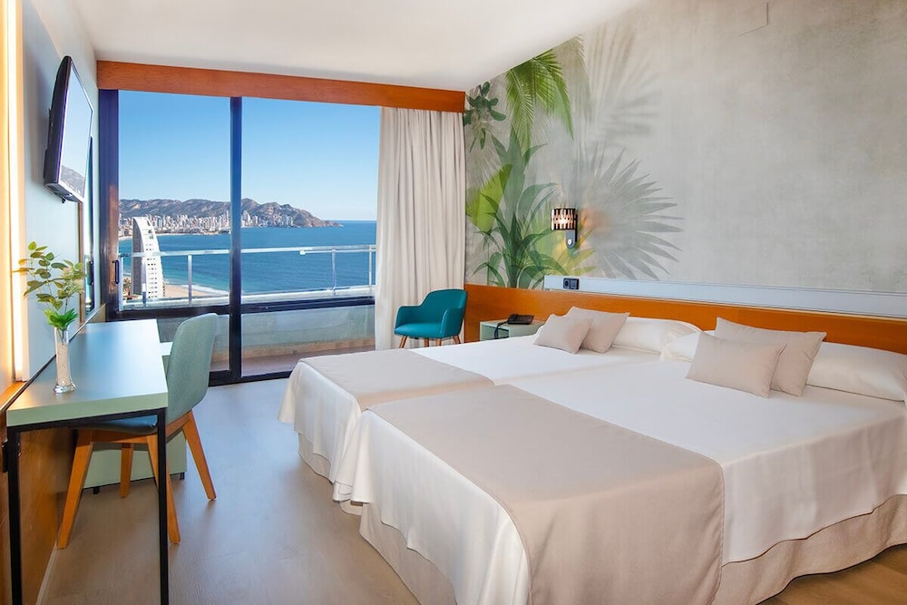 Gran Hotel Bali — Hotel rooms in Benidorm, Valencian Community