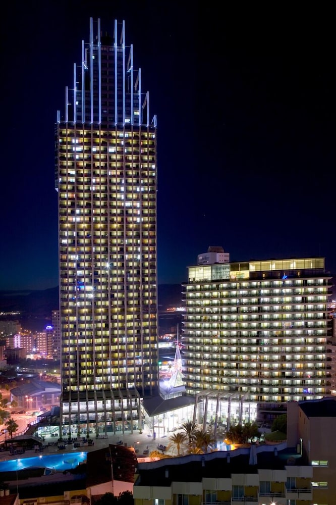 Gran Hotel Bali — Hotel building in Benidorm, Valencian Community