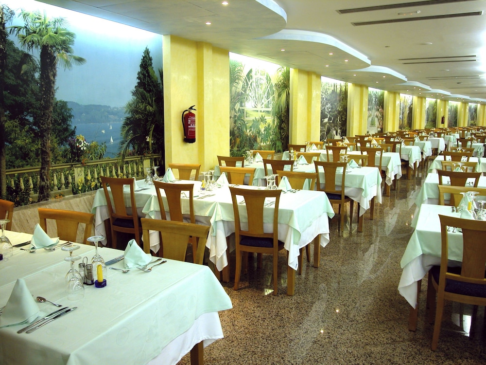 Gran Hotel Bali — Restaurant & bars in Benidorm, Valencian Community