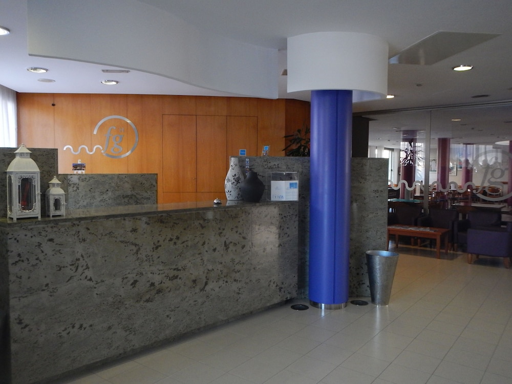 Hotel Fenals Garden — Hotel building in Lloret de Mar, Catalonia