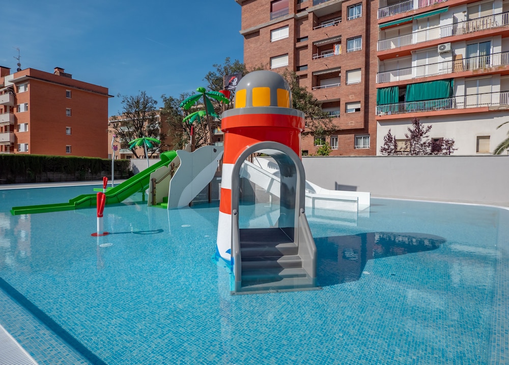 Hotel Fenals Garden — Swimming pool in Lloret de Mar, Catalonia