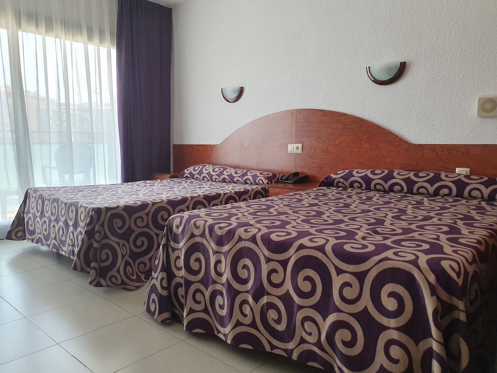 Hotel Fenals Garden — Hotel rooms in Lloret de Mar, Catalonia