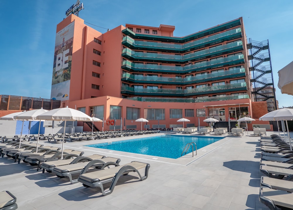 Hotel Fenals Garden — Swimming pool in Lloret de Mar, Catalonia