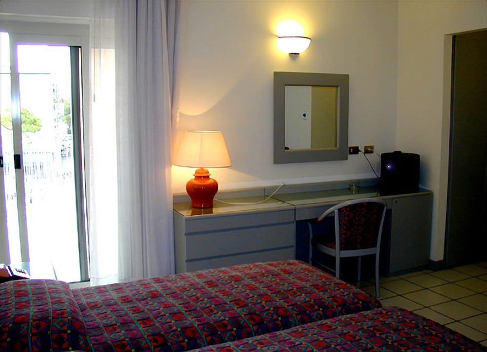 Principe Palace — Hotel rooms in Jesolo, Veneto
