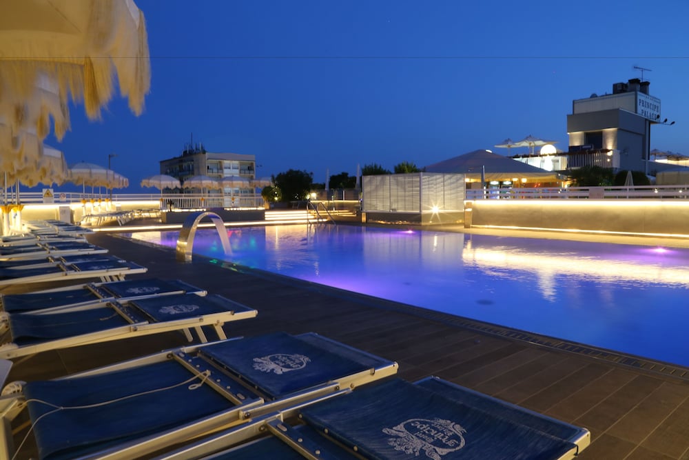 Principe Palace — Swimming pool in Jesolo, Veneto