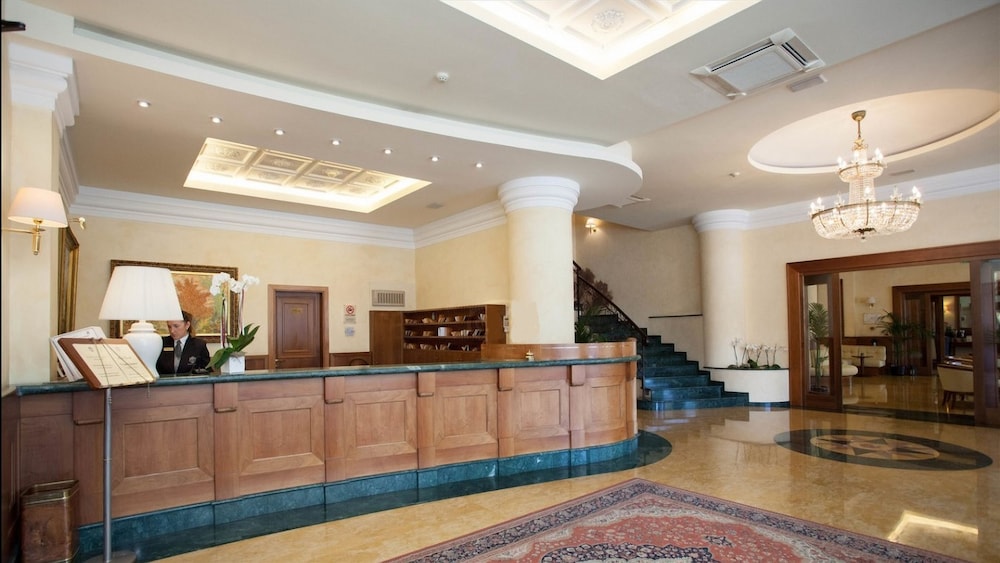 Principe Palace — Hotel building in Jesolo, Veneto