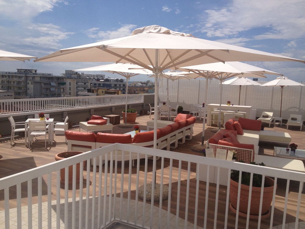 Principe Palace — Restaurant & bars in Jesolo, Veneto
