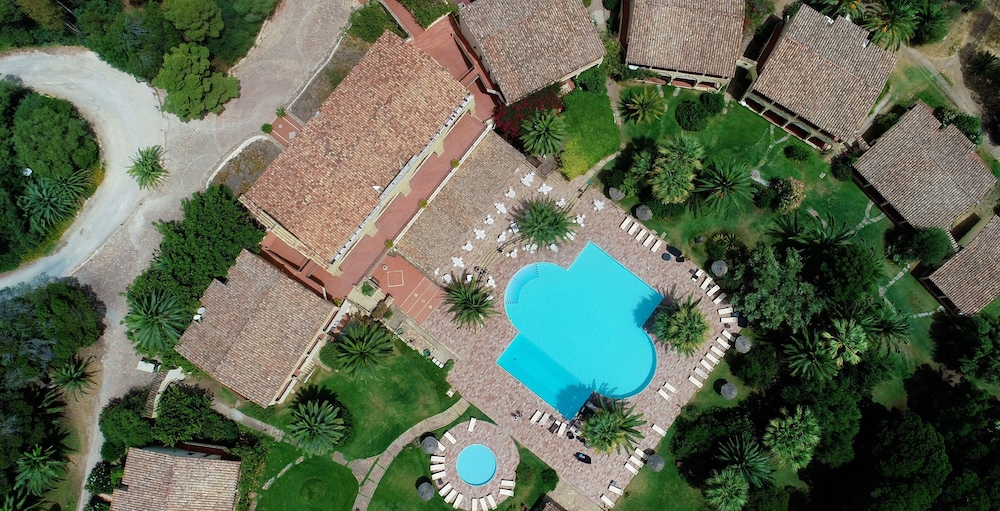 Hotel Costa Dei Fiori — Swimming pool in Santa Margherita di Pula, Sardinia
