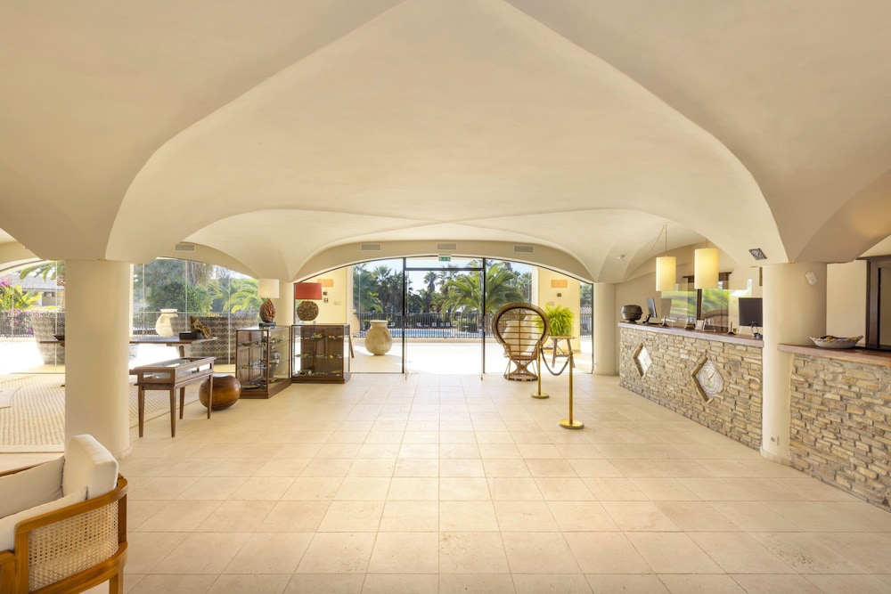 Hotel Costa Dei Fiori — Hotel building in Santa Margherita di Pula, Sardinia