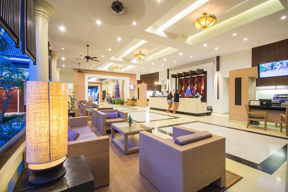 Deevana Patong Resort & Spa — Hotel building in Patong Beach, Phuket Province