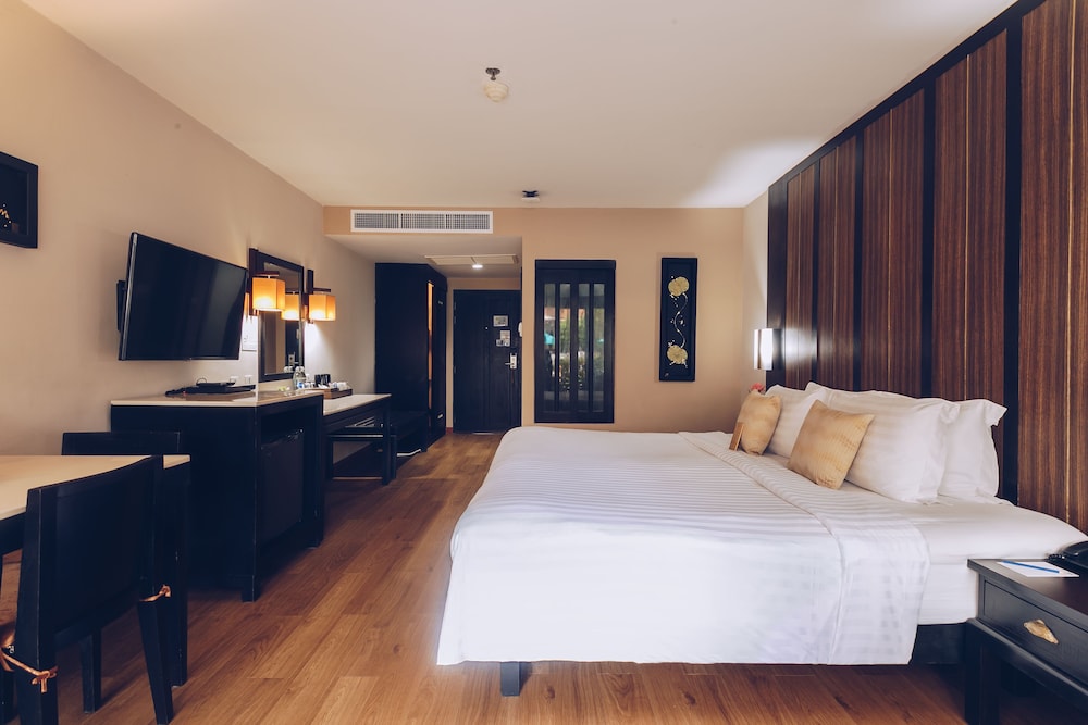 Deevana Patong Resort & Spa — Hotel rooms in Patong Beach, Phuket Province