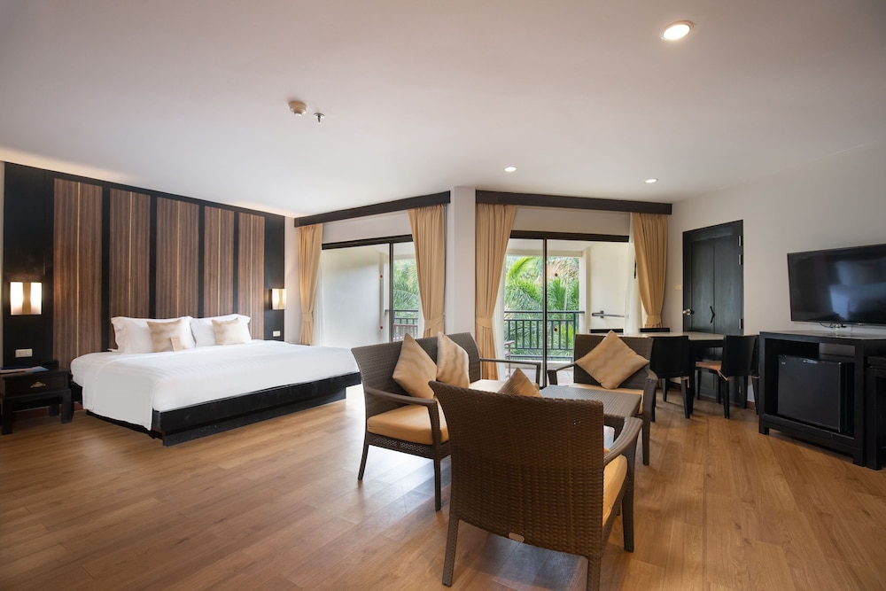 Deevana Patong Resort & Spa — Hotel rooms in Patong Beach, Phuket Province