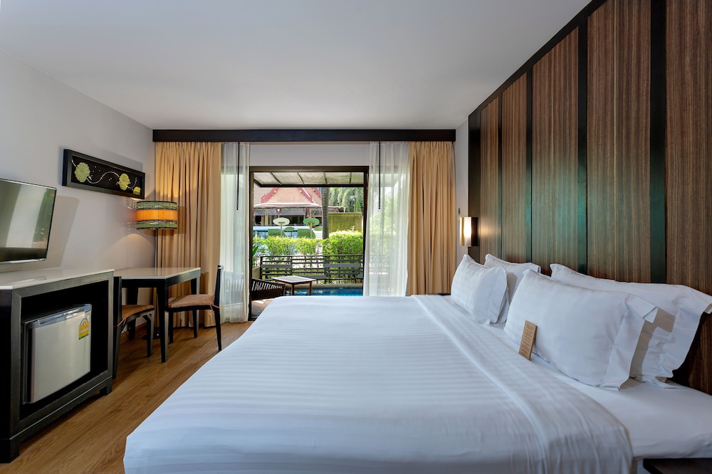 Deevana Patong Resort & Spa — Hotel rooms in Patong Beach, Phuket Province