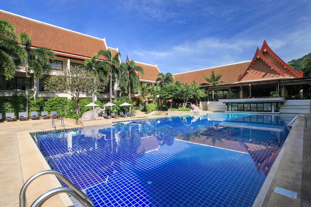 Deevana Patong Resort & Spa — Swimming pool in Patong Beach, Phuket Province