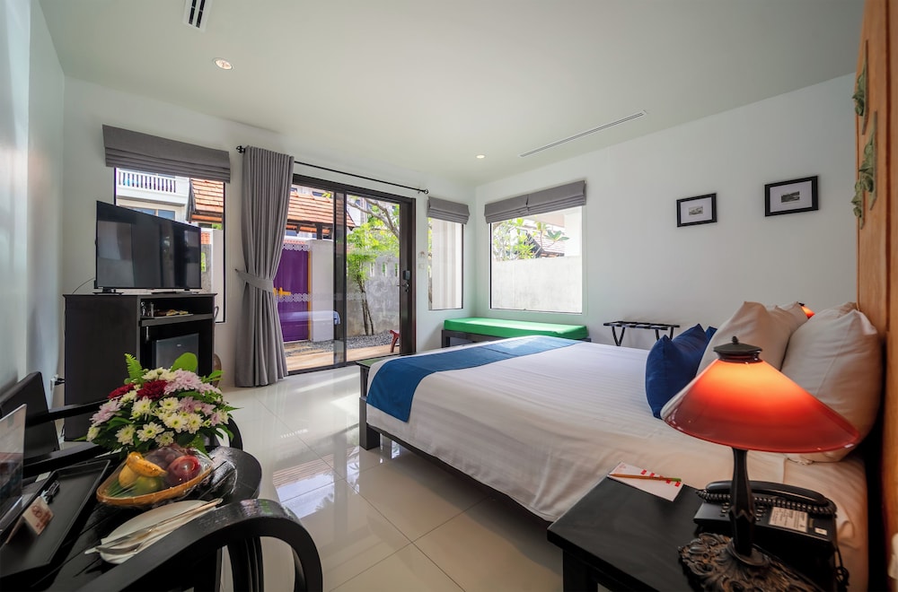 The Old Phuket - Karon Beach Resort — Hotel rooms in Karon, Phuket Province