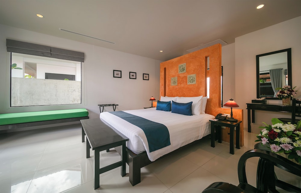 The Old Phuket - Karon Beach Resort — Hotel rooms in Karon, Phuket Province