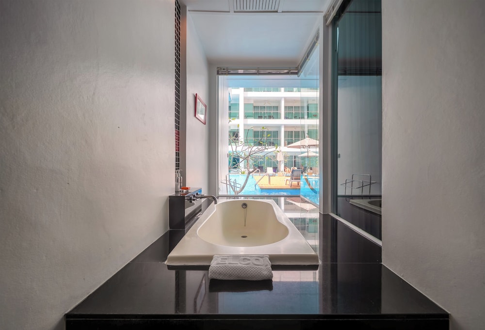 The Old Phuket - Karon Beach Resort — Hotel rooms in Karon, Phuket Province