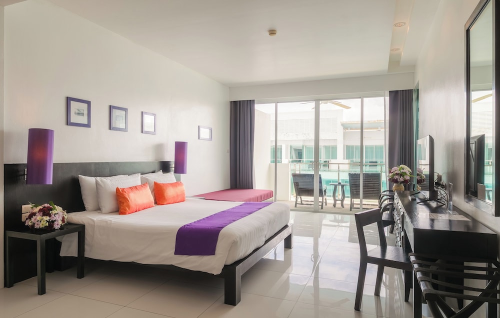 The Old Phuket - Karon Beach Resort — Hotel rooms in Karon, Phuket Province
