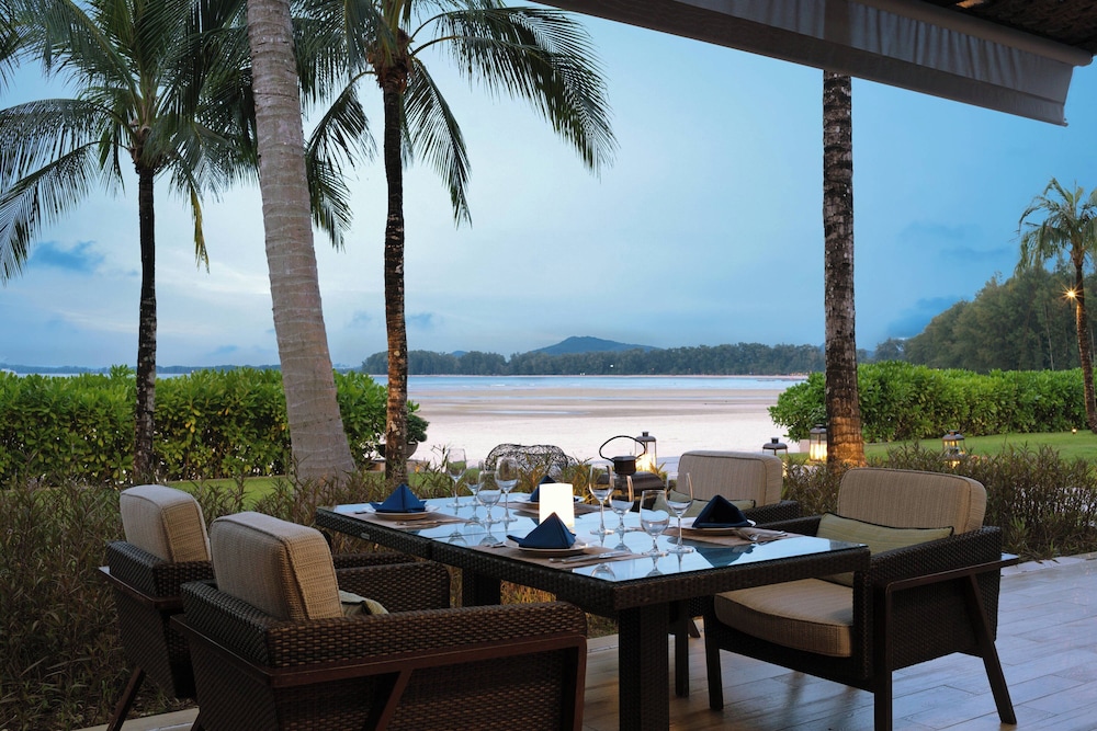 Phuket Marriott Resort and Spa, Nai Yang Beach — Restaurant & bars in Sa Khu, Phuket Province